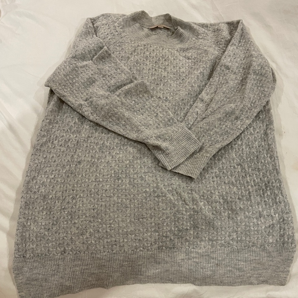 Lightweight grey tunic sweater